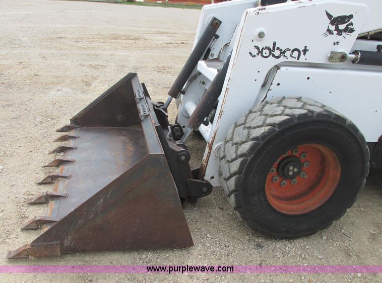 image for item I9592 1998 Bobcat 963 skid steer