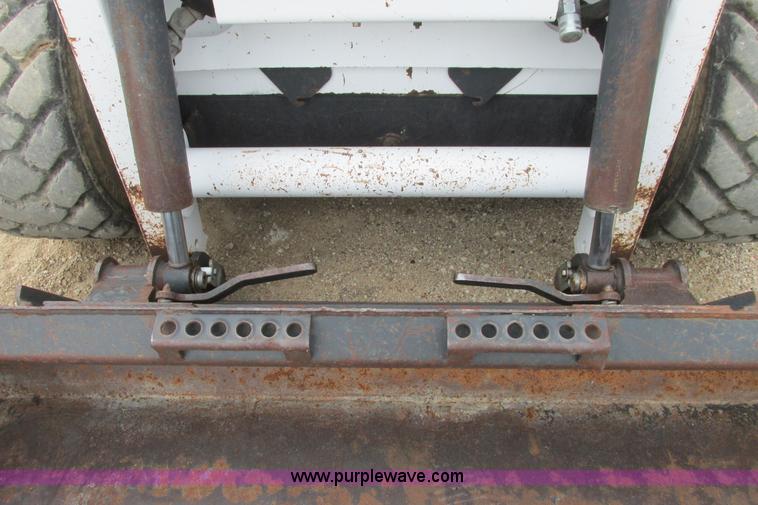 image for item I9592 1998 Bobcat 963 skid steer