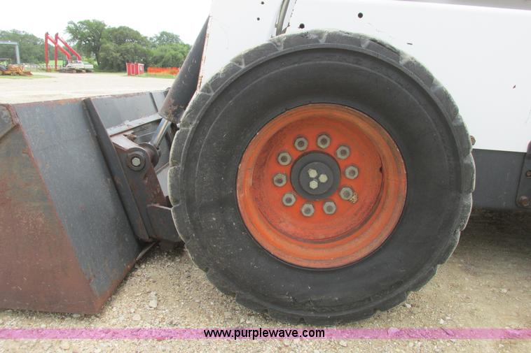 image for item I9592 1998 Bobcat 963 skid steer