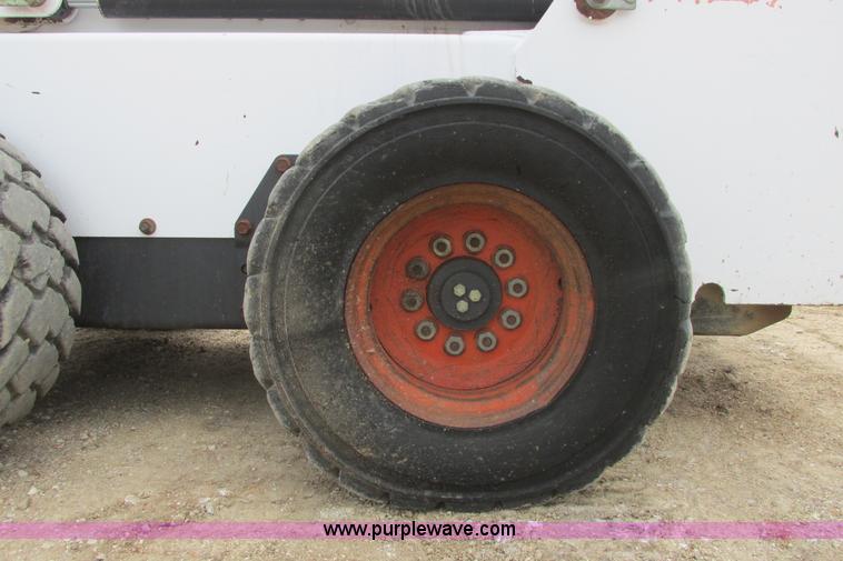 image for item I9592 1998 Bobcat 963 skid steer