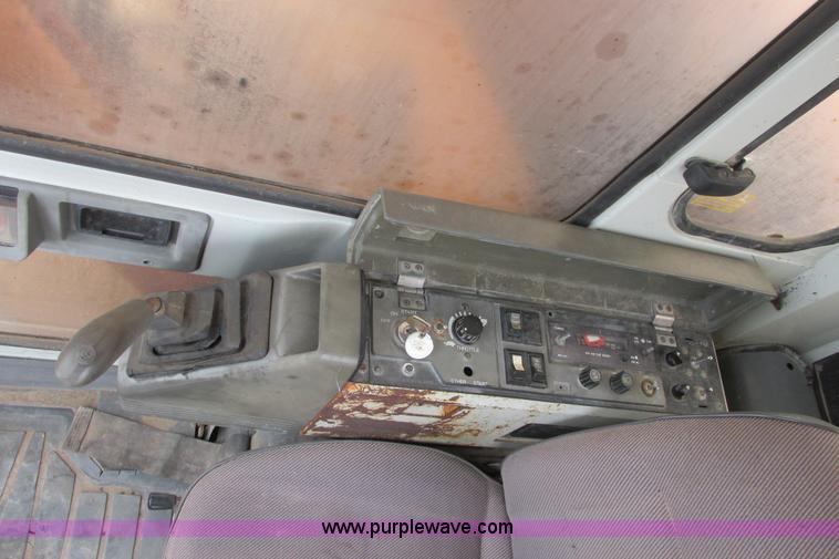 image for item I9594 1994 Case 9030 excavator