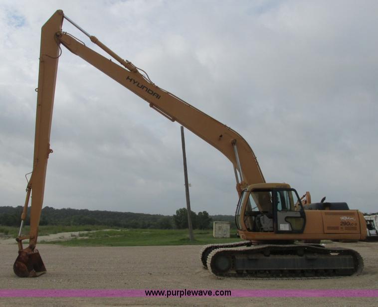 image for item I9595 1998 Hyundai Robex 290LC-3 long reach excavator