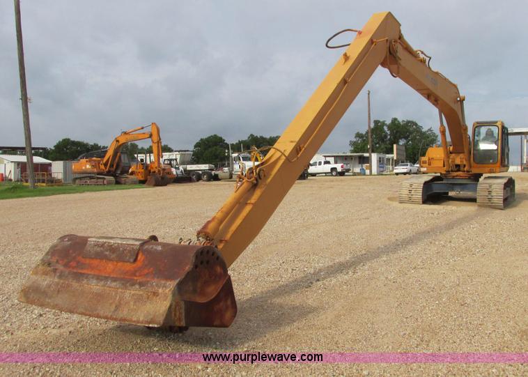 image for item I9595 1998 Hyundai Robex 290LC-3 long reach excavator