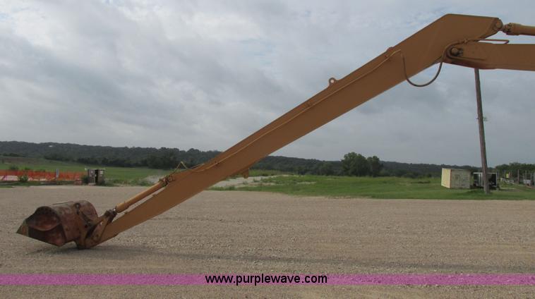 image for item I9595 1998 Hyundai Robex 290LC-3 long reach excavator