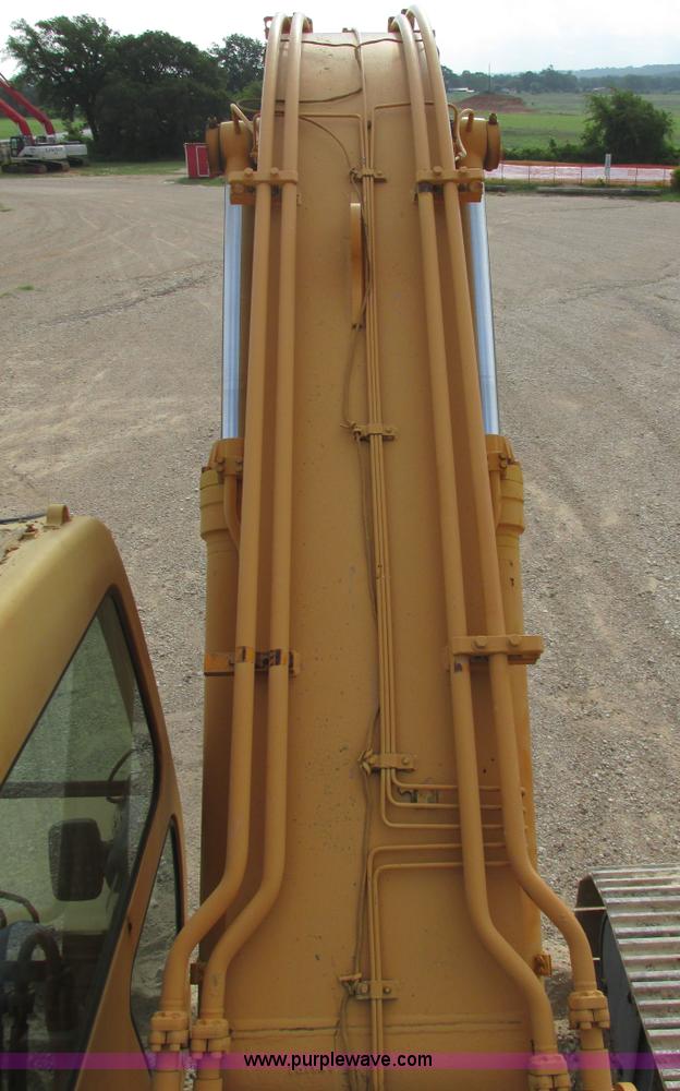 image for item I9595 1998 Hyundai Robex 290LC-3 long reach excavator