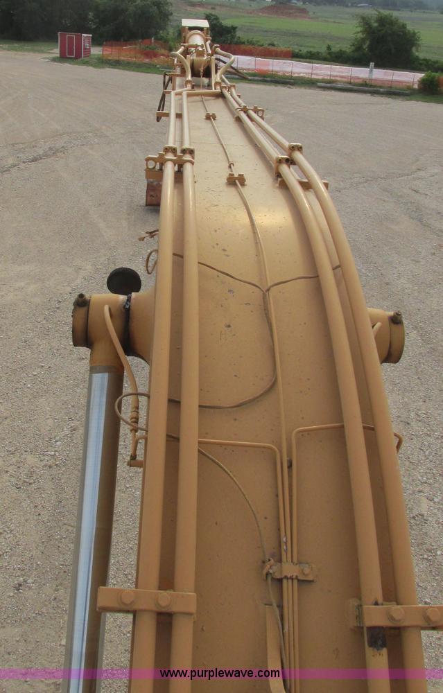 image for item I9595 1998 Hyundai Robex 290LC-3 long reach excavator