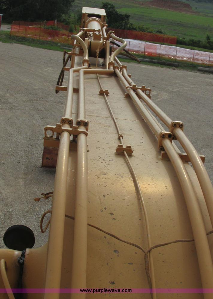 image for item I9595 1998 Hyundai Robex 290LC-3 long reach excavator