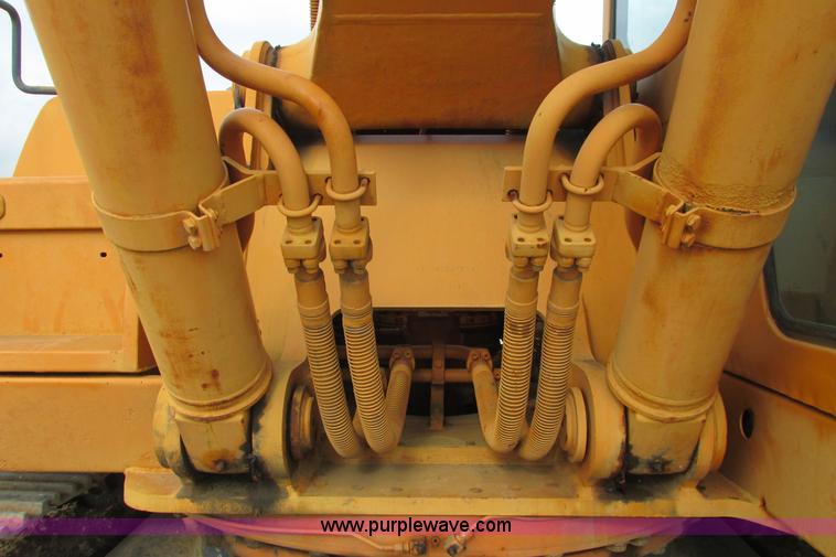 image for item I9595 1998 Hyundai Robex 290LC-3 long reach excavator