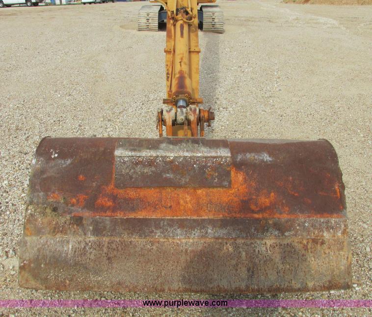 image for item I9595 1998 Hyundai Robex 290LC-3 long reach excavator