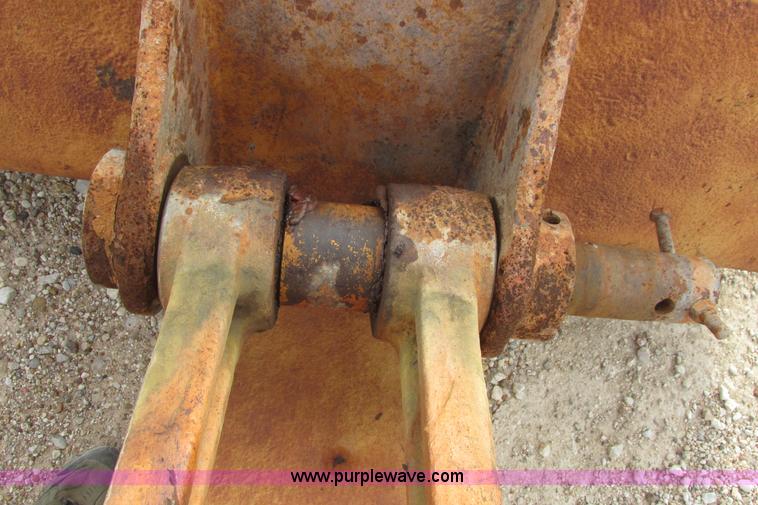 image for item I9595 1998 Hyundai Robex 290LC-3 long reach excavator