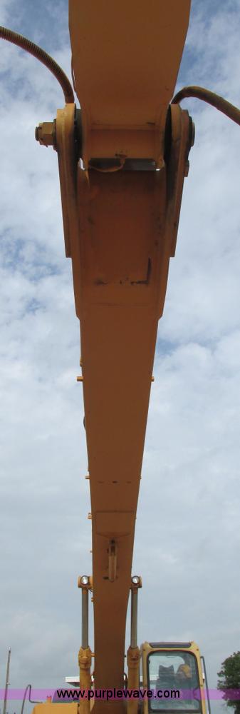 image for item I9595 1998 Hyundai Robex 290LC-3 long reach excavator