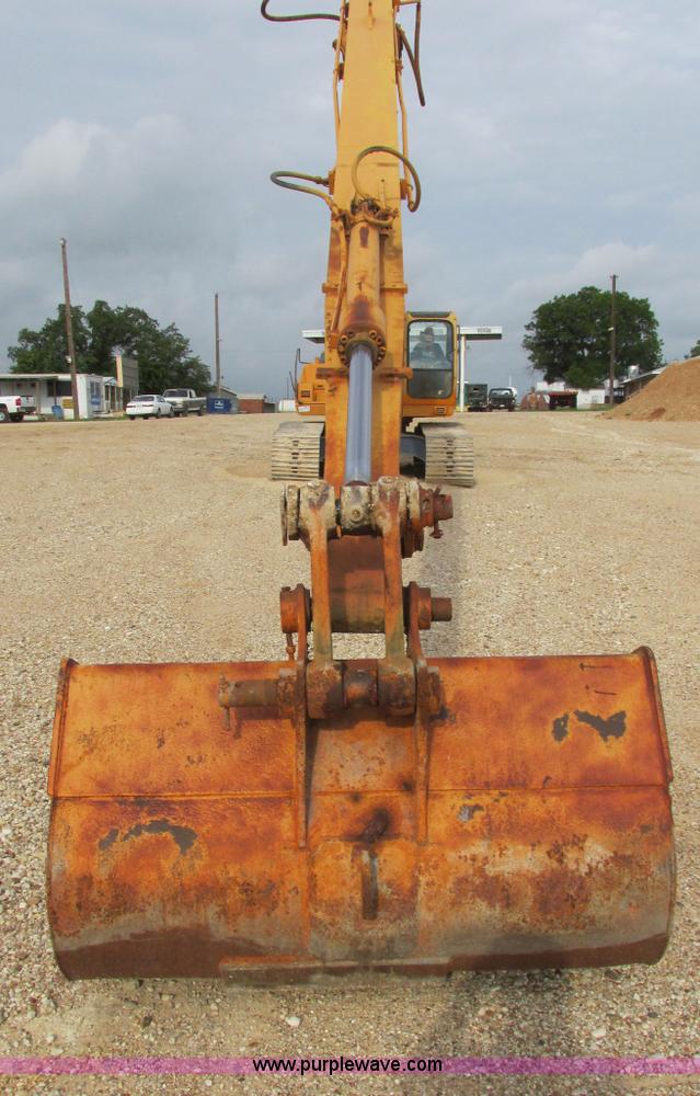 image for item I9595 1998 Hyundai Robex 290LC-3 long reach excavator