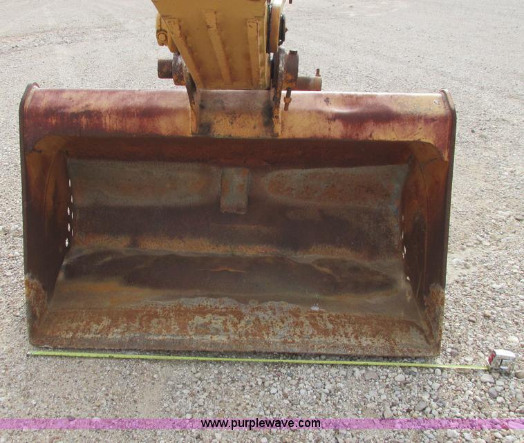 image for item I9595 1998 Hyundai Robex 290LC-3 long reach excavator