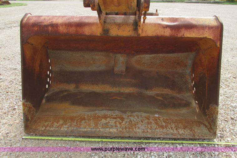 image for item I9595 1998 Hyundai Robex 290LC-3 long reach excavator