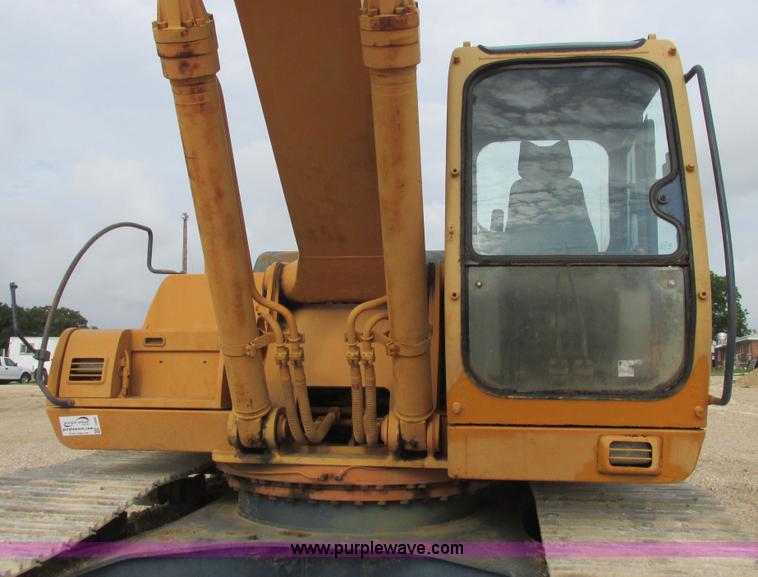 image for item I9595 1998 Hyundai Robex 290LC-3 long reach excavator