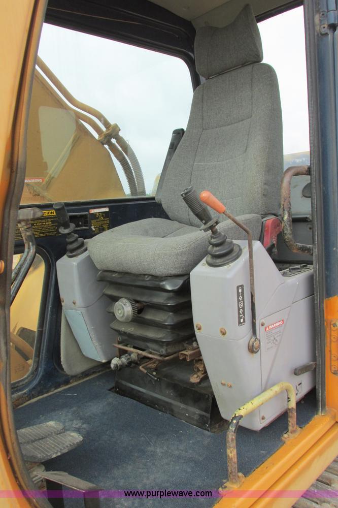 image for item I9595 1998 Hyundai Robex 290LC-3 long reach excavator