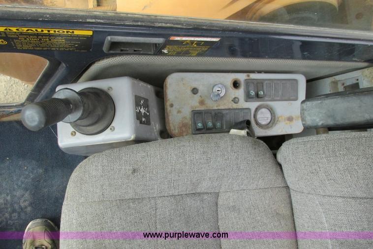 image for item I9595 1998 Hyundai Robex 290LC-3 long reach excavator