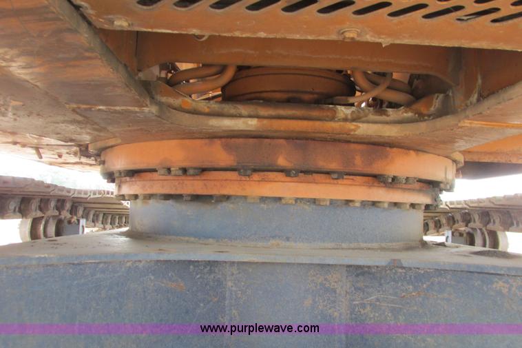 image for item I9595 1998 Hyundai Robex 290LC-3 long reach excavator