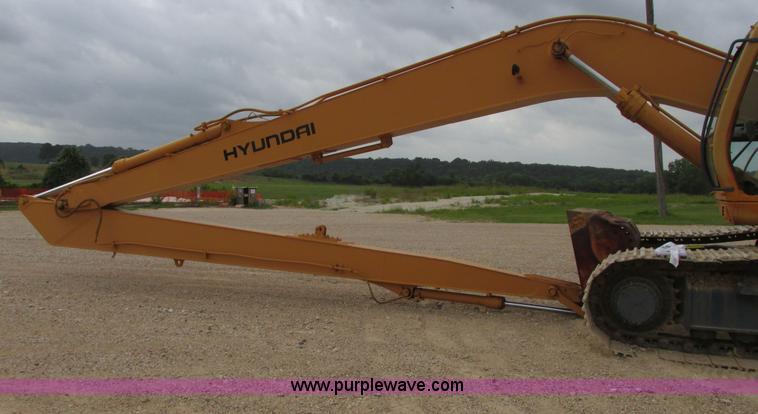 image for item I9595 1998 Hyundai Robex 290LC-3 long reach excavator