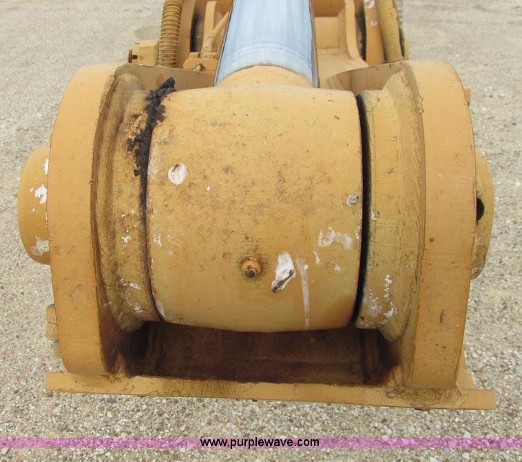 image for item I9595 1998 Hyundai Robex 290LC-3 long reach excavator