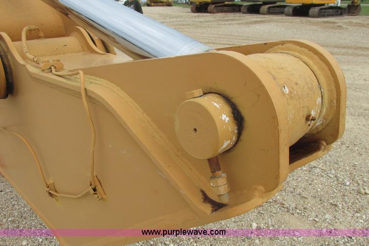 image for item I9595 1998 Hyundai Robex 290LC-3 long reach excavator