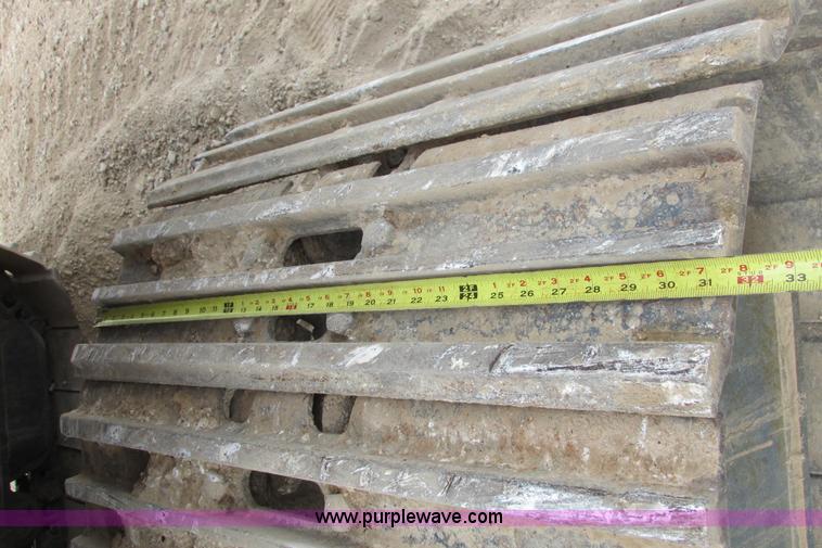 image for item I9595 1998 Hyundai Robex 290LC-3 long reach excavator