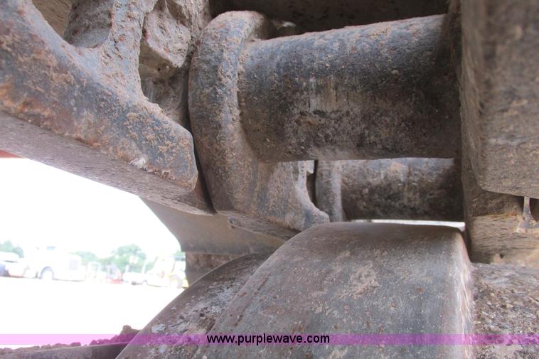 image for item I9595 1998 Hyundai Robex 290LC-3 long reach excavator