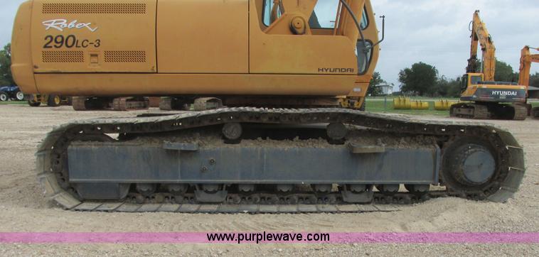 image for item I9595 1998 Hyundai Robex 290LC-3 long reach excavator