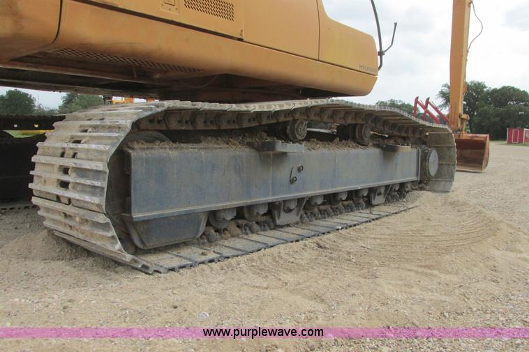 image for item I9595 1998 Hyundai Robex 290LC-3 long reach excavator