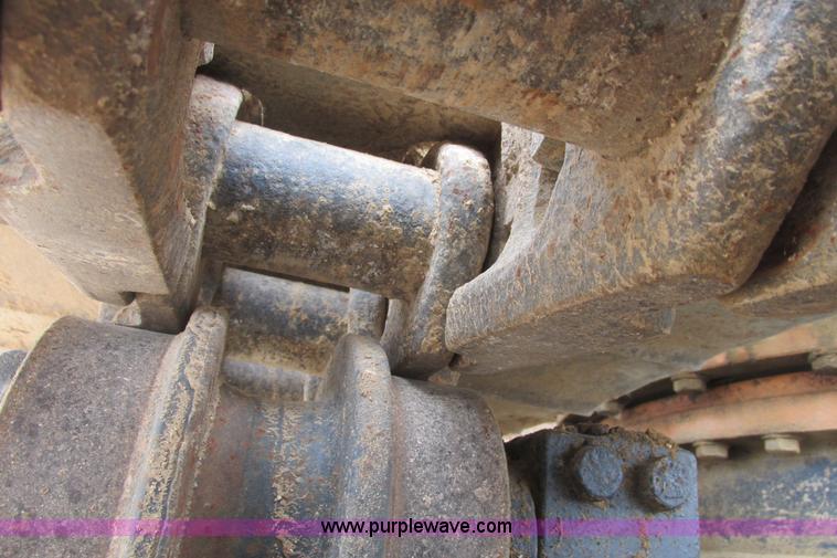 image for item I9595 1998 Hyundai Robex 290LC-3 long reach excavator