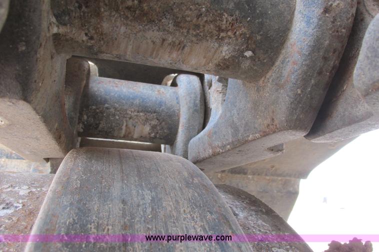 image for item I9595 1998 Hyundai Robex 290LC-3 long reach excavator