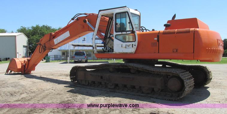 image for item I9598 1998 Halla HE360LCH excavator