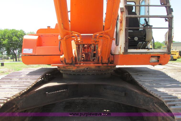 image for item I9598 1998 Halla HE360LCH excavator