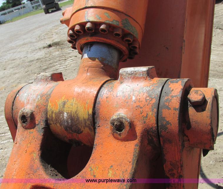 image for item I9598 1998 Halla HE360LCH excavator