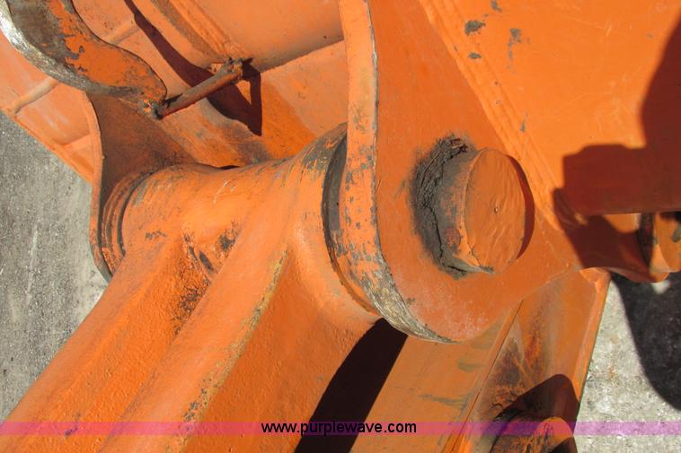 image for item I9598 1998 Halla HE360LCH excavator