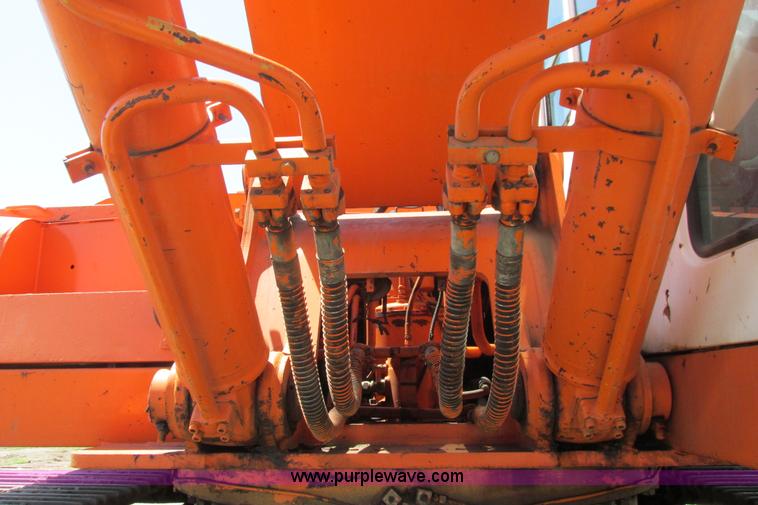 image for item I9598 1998 Halla HE360LCH excavator