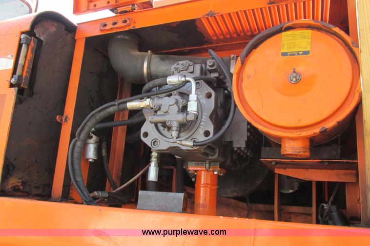 image for item I9598 1998 Halla HE360LCH excavator