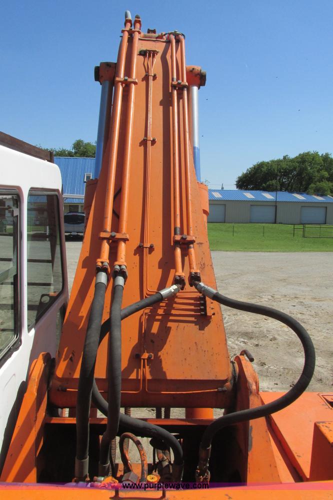 image for item I9598 1998 Halla HE360LCH excavator