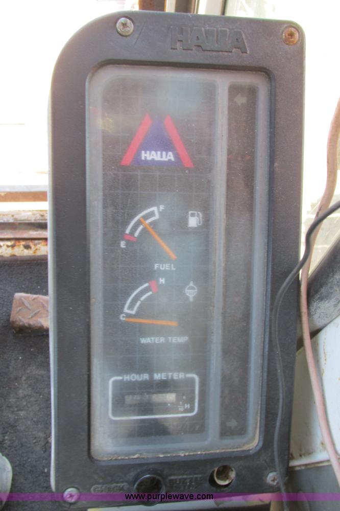 image for item I9598 1998 Halla HE360LCH excavator