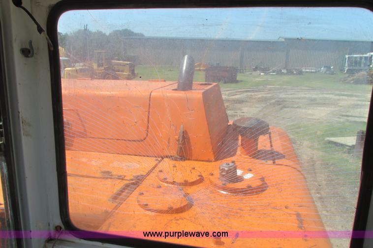 image for item I9598 1998 Halla HE360LCH excavator