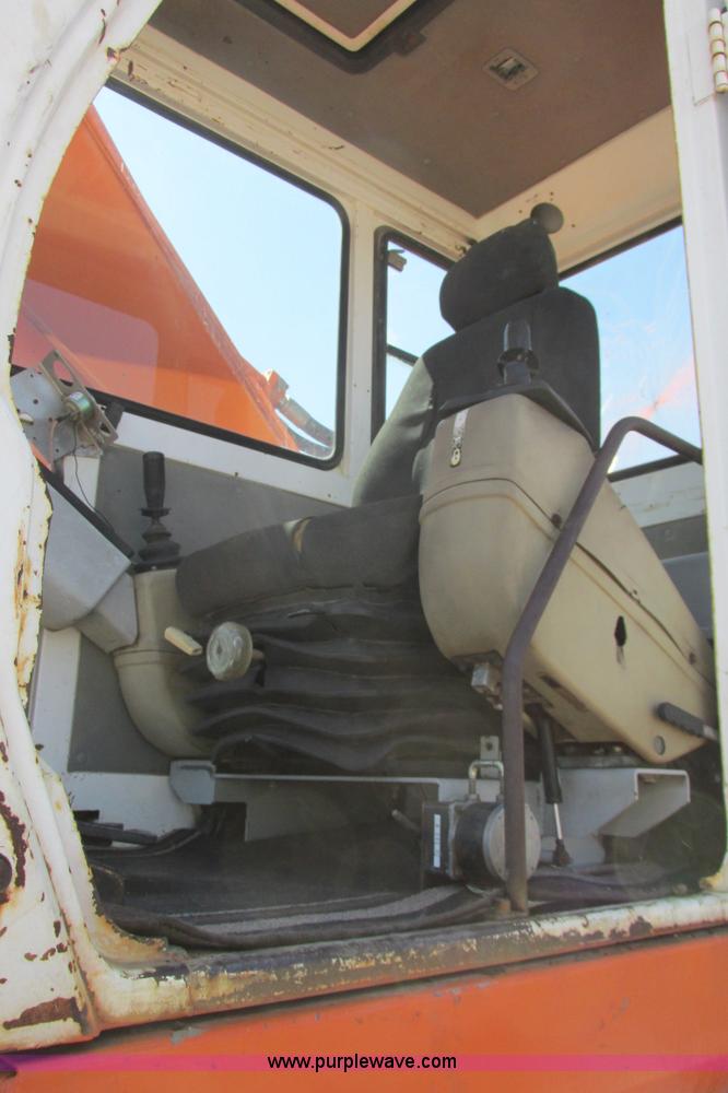 image for item I9598 1998 Halla HE360LCH excavator