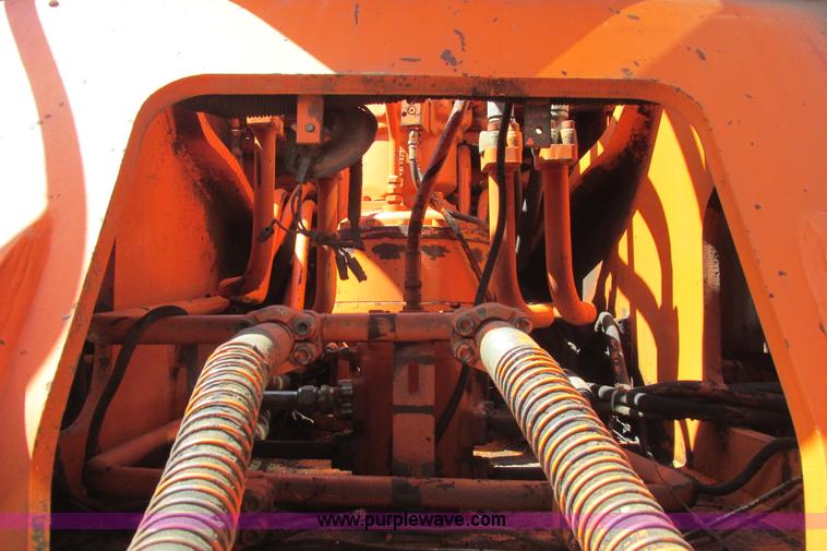 image for item I9598 1998 Halla HE360LCH excavator