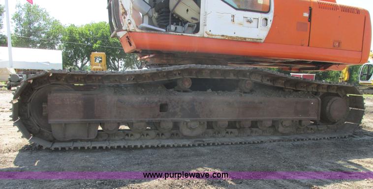 image for item I9598 1998 Halla HE360LCH excavator