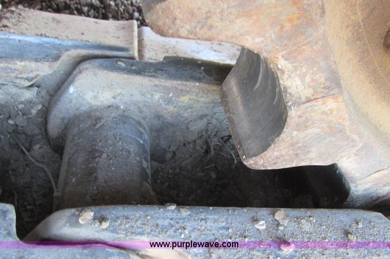 image for item I9598 1998 Halla HE360LCH excavator