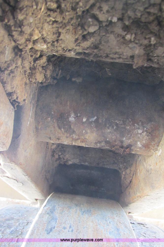 image for item I9598 1998 Halla HE360LCH excavator