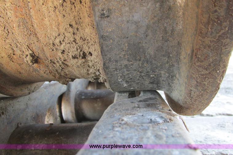 image for item I9598 1998 Halla HE360LCH excavator