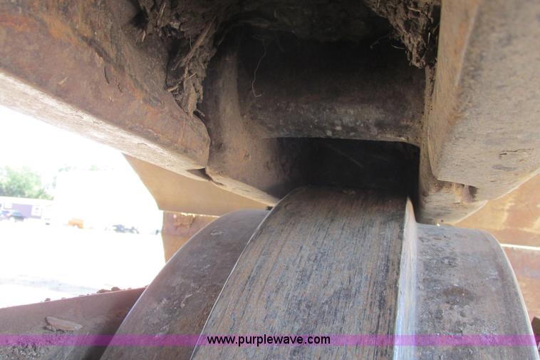 image for item I9598 1998 Halla HE360LCH excavator