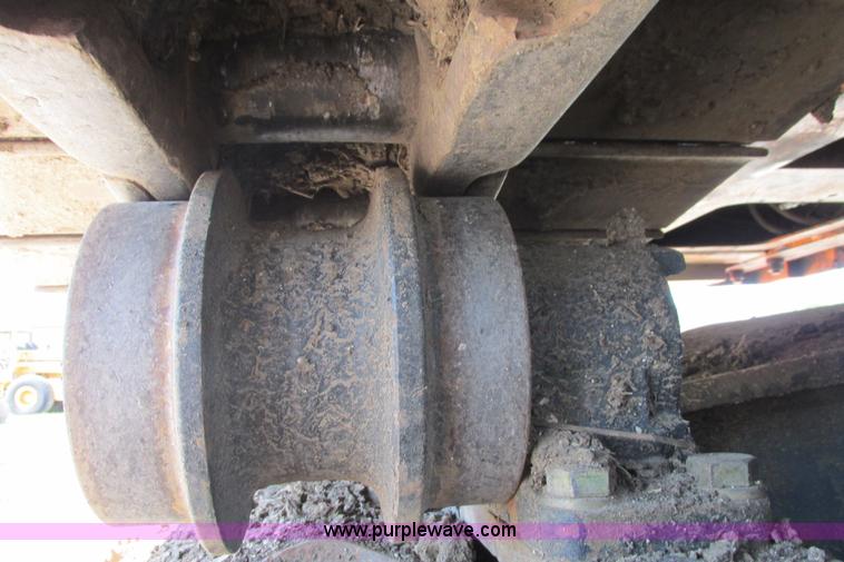 image for item I9598 1998 Halla HE360LCH excavator