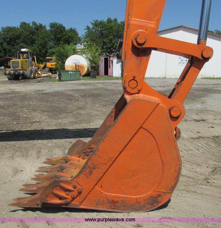 image for item I9598 1998 Halla HE360LCH excavator