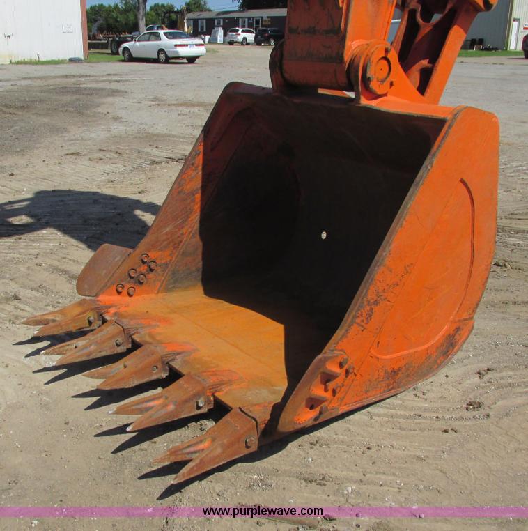 image for item I9598 1998 Halla HE360LCH excavator